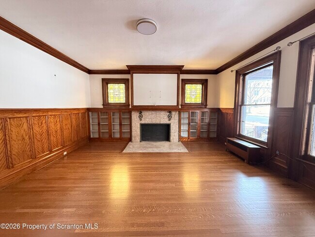 Foto del edificio - 629 Clay Ave