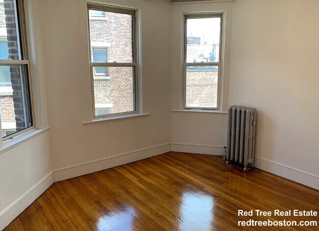 Foto del edificio - 11 Scottfield Rd