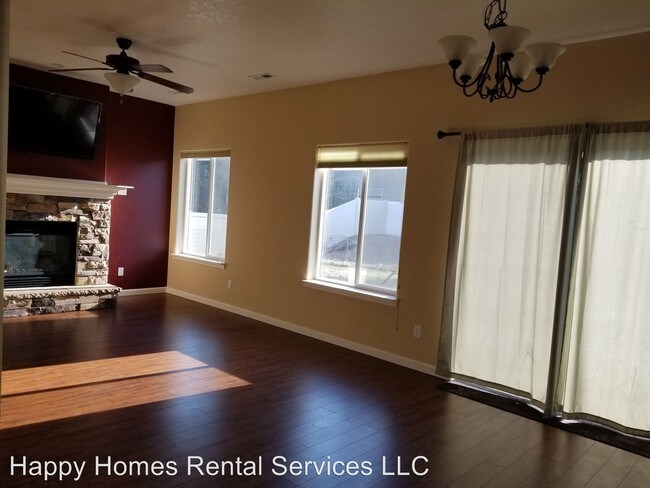 Foto del edificio - 4 br, 3 bath House - 1283 N. Ewell Court