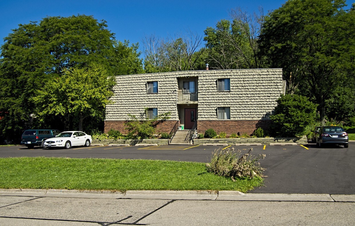 Primary Photo - 2709 Westview Ct