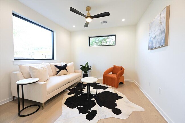 Foto del edificio - 4410 Glomar Ave