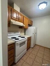 Building Photo - 45 Stevens St