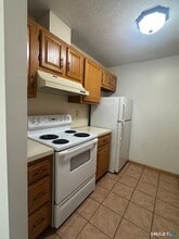 Building Photo - 45 Stevens St