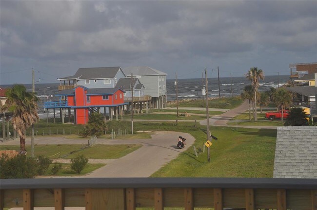 Building Photo - 13225 Gulf Beach Dr