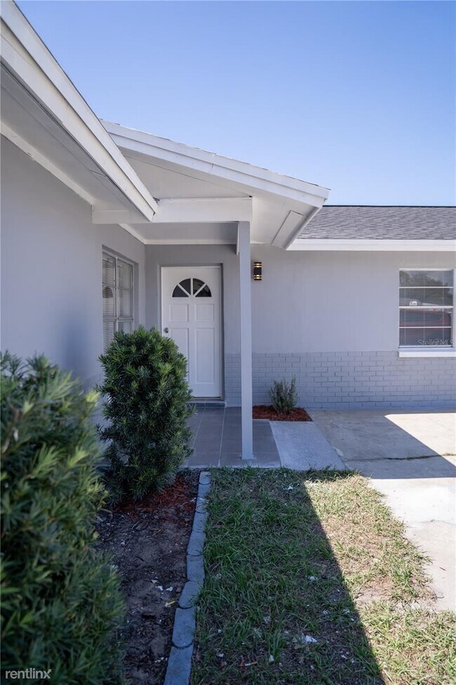 Building Photo - 4 br, 2 bath House - 1710 R Stonehaven Way