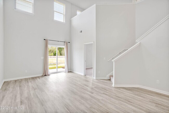 Foto del edificio - 7606 Knightbell Cir