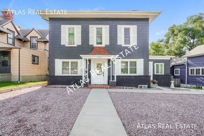 Building Photo - 1 bedroom, 1 Bathroom - Brand New Renovati...