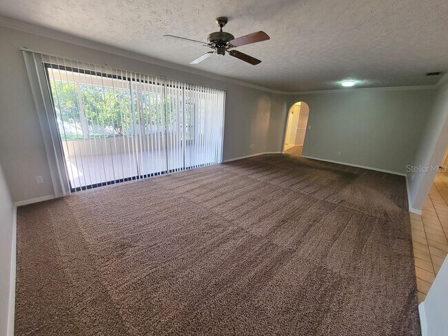 Foto del edificio - 7553 High Pines Ct