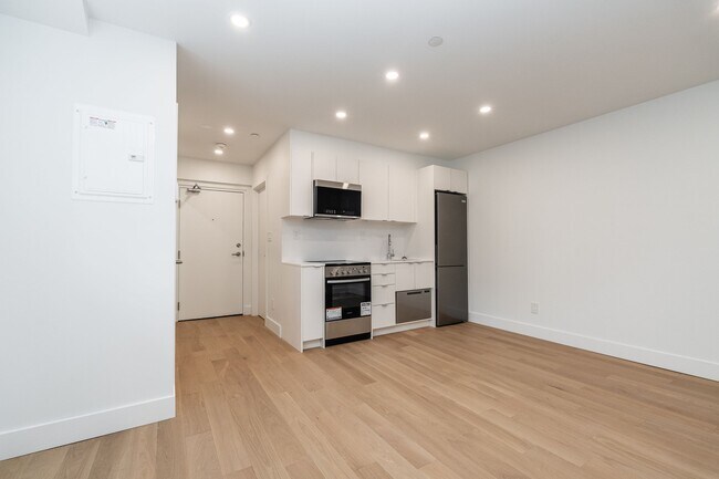 Photo du bâtiment - 612 Dawes Rd