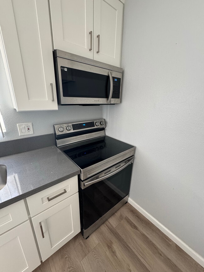 Building Photo - Haskell Apartments