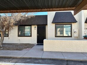 Building Photo - 5115 N 22nd Ave