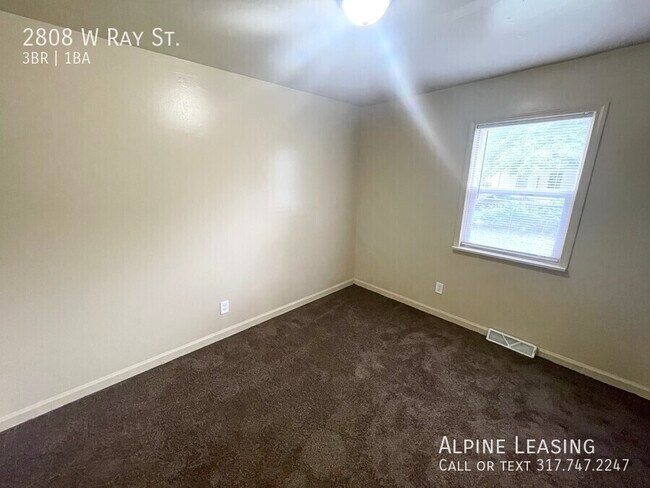 Foto del edificio - 2808 W Ray St