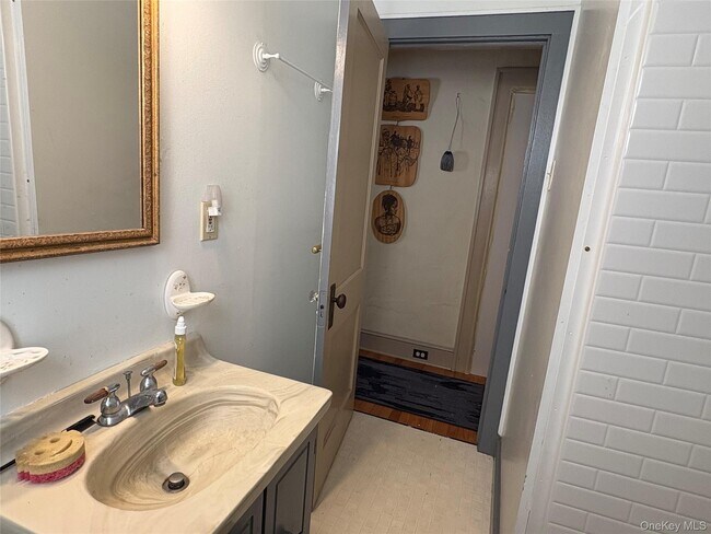 Foto del edificio - 8 Marshall Rd