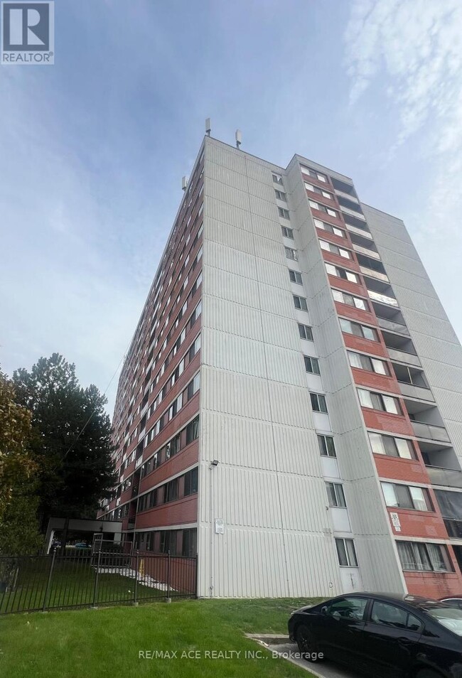 Building Photo - 10 Tapscott Rd