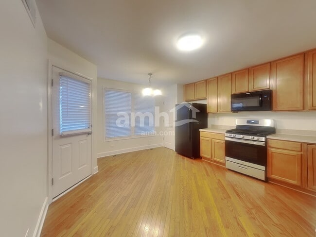 Building Photo - 2449 Emily Ln