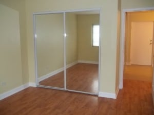 Building Photo - 400 Manda Ln