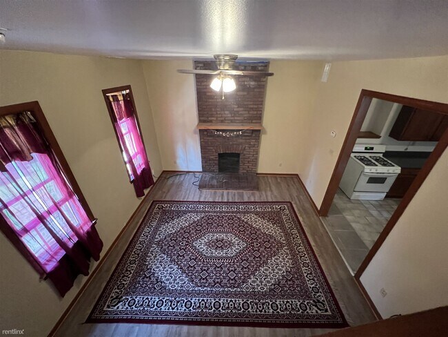 Building Photo - 4 br, 2 bath Duplex - (MAY) AUGUST(southsi...