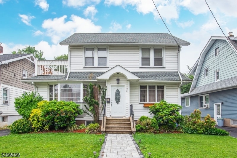 Primary Photo - 156 Cedar Ave