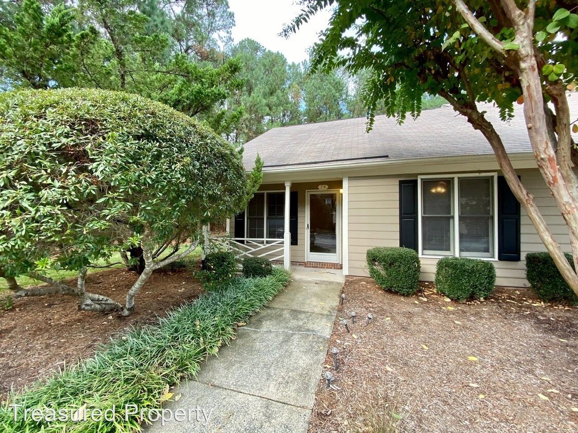 Primary Photo - 2 br, 2 bath House - 74 Crystal Oaks Ct.