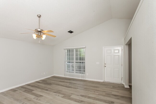 Building Photo - Adorable 3 Bedroom Home in Lexington, SC