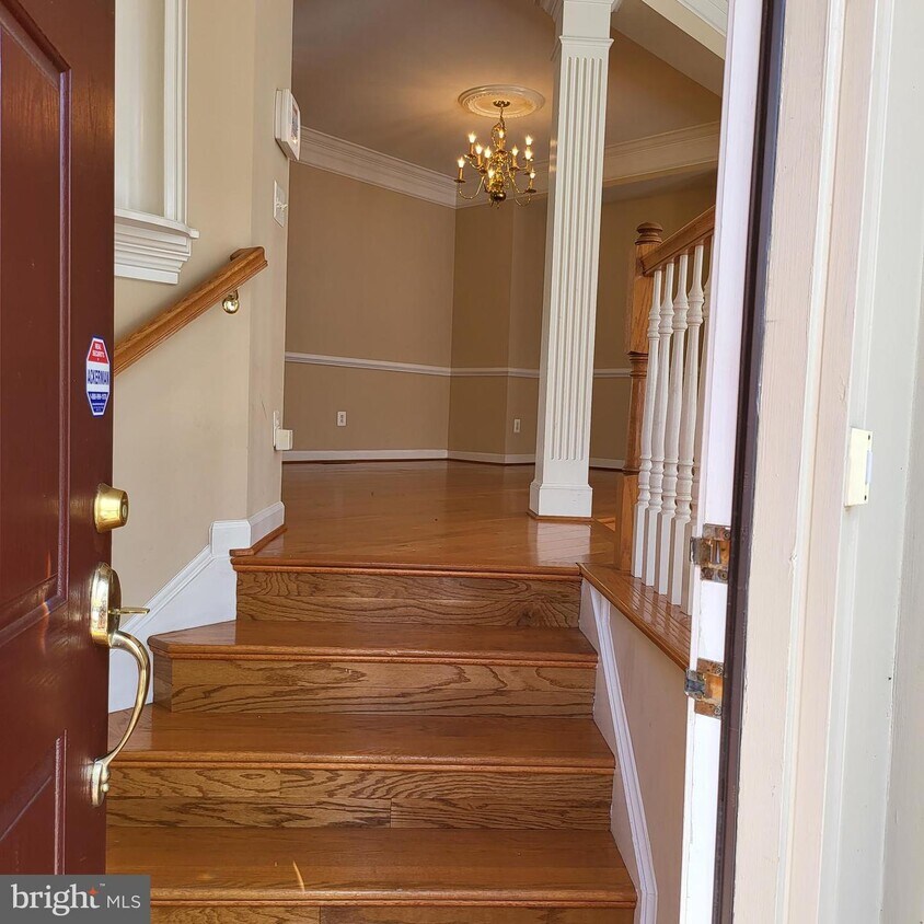 9239 Point Replete Dr, Fort Belvoir, VA 22060 Townhome Rentals in