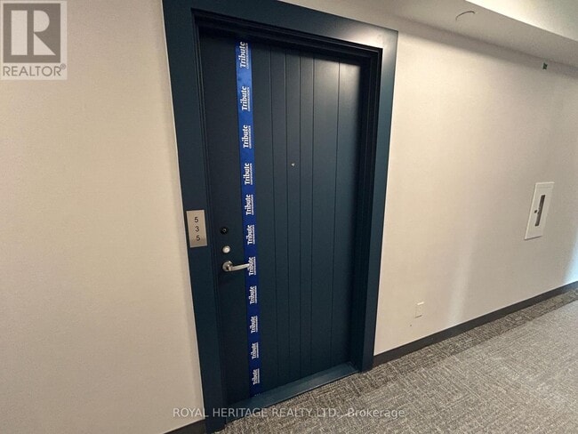 Building Photo - 2545 Simcoe St N