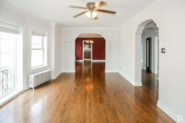 Building Photo - 4838 N Paulina St