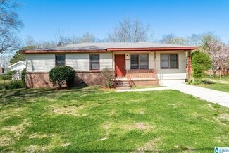 Building Photo - 448 Sunhill Rd NW