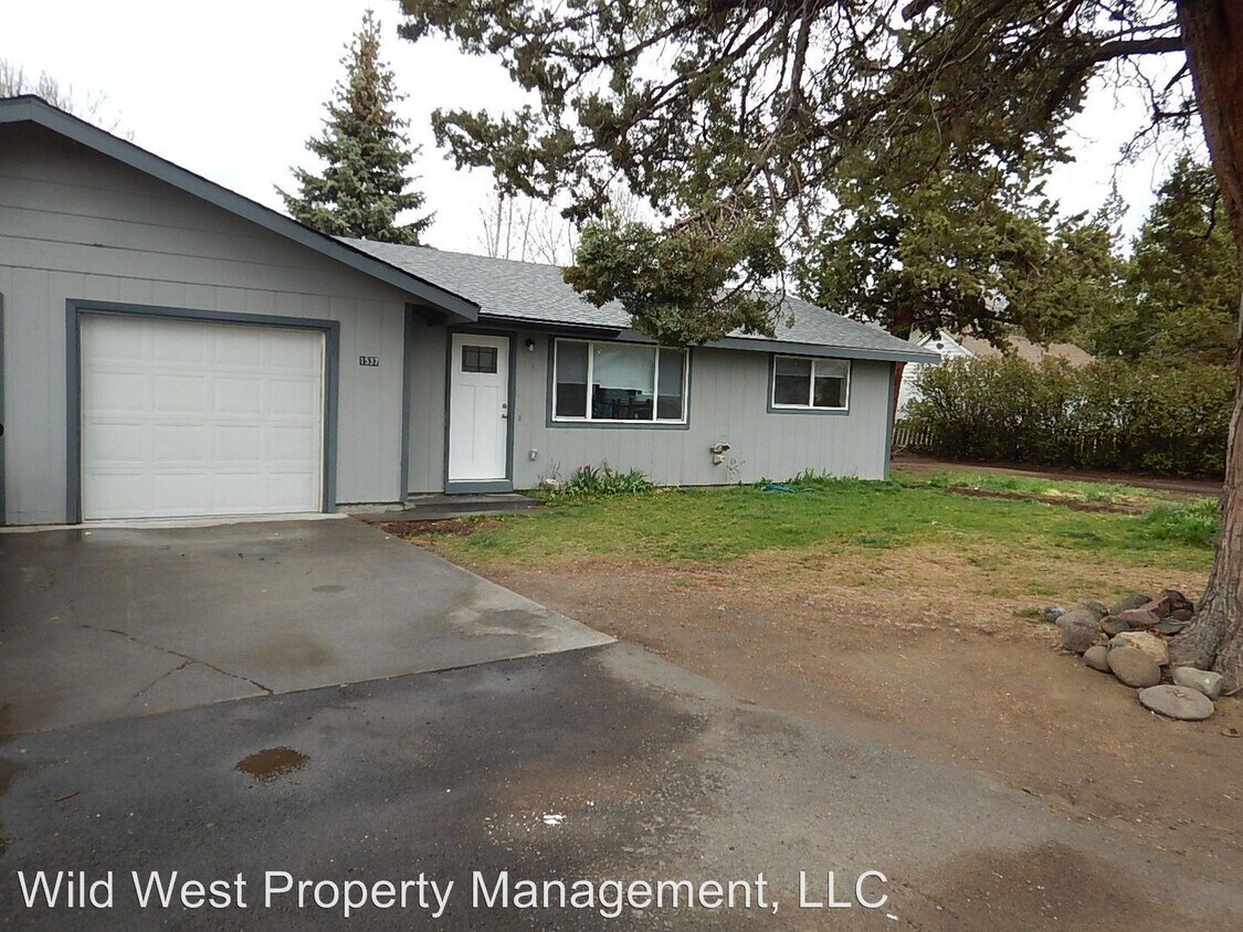 15431543 SW Metolius Ave, Redmond, OR 97756 Apartment for Rent in