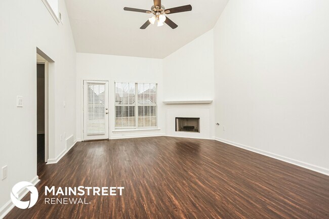 Foto del edificio - 7122 Queens Crown Ct