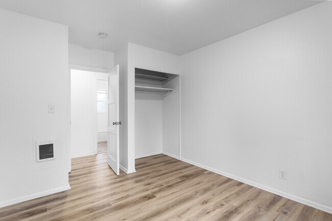 Foto del edificio - 2811 Watson Ave