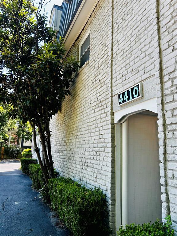Building Photo - 4410 Avenue F