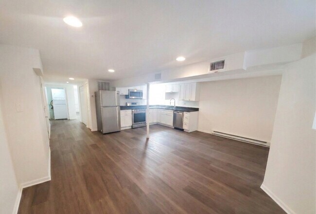 Foto del edificio - 2139 W Belmont Ave