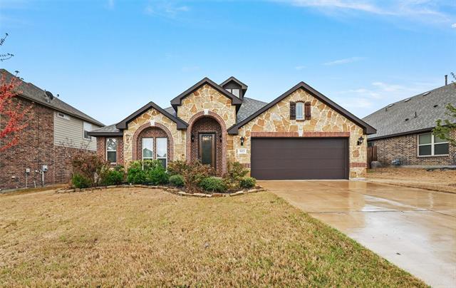 Primary Photo - 905 Foxtail Dr