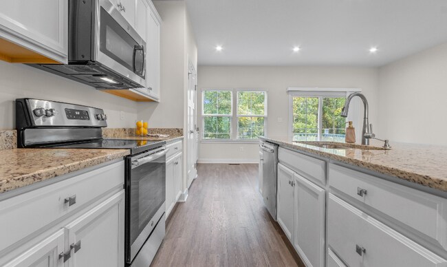 Building Photo - WOW! Amazing 3 story condo for rent