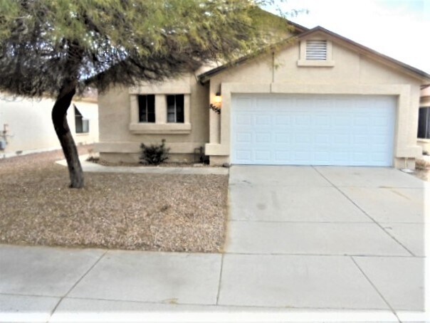 Primary Photo - 8655 N 107th Drive