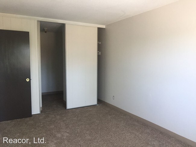 Foto del edificio - 2400 109th Ave NW