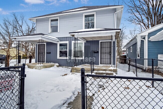 Photo - 1022 N Rural St House