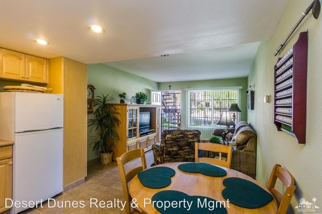 Building Photo - 9647 Spyglass Ave