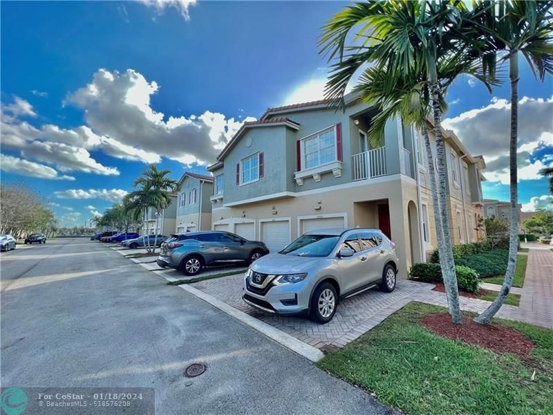 5800 Hampton Hills Blvd Unit 5800, Tamarac, FL 33321 Condo for Rent in Tamarac, FL