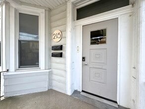 Building Photo - 215 Dodd St