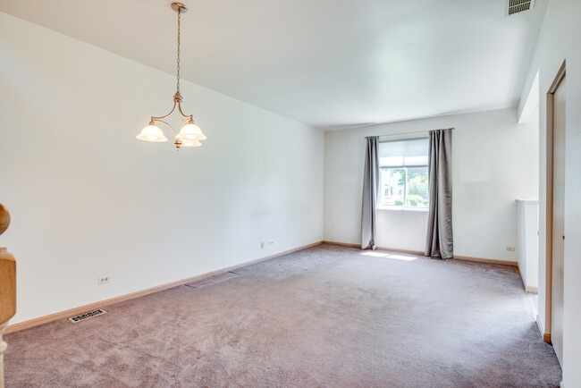 Building Photo - 1216 Arapaho Ct