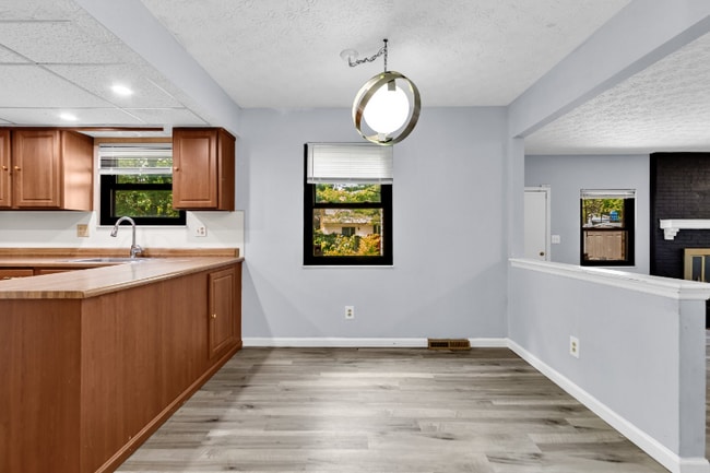 Building Photo - 7095 White Butterfly Ln
