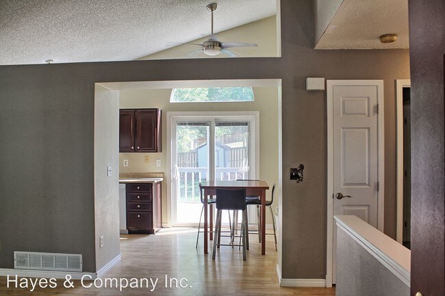 Building Photo - 3 br, 2 bath House - 8938 Bermuda Run Circle