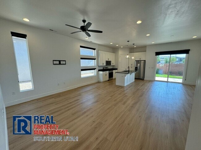 Building Photo - Woodland Estates Home