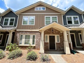 Building Photo - 125 Hobson Ave