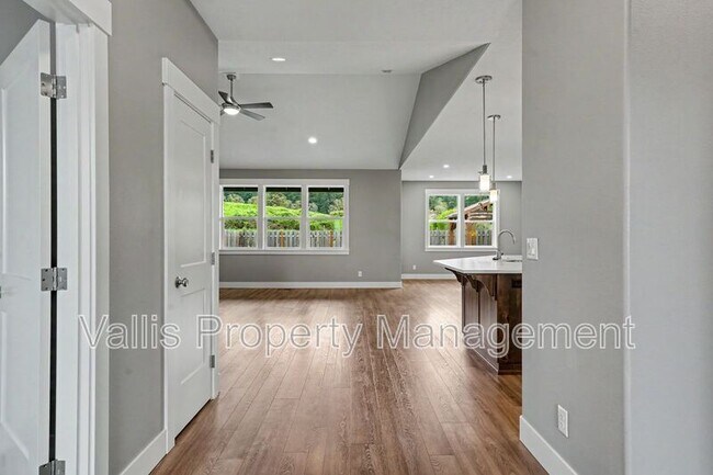 Foto del edificio - 5252 Ava St