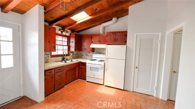 Building Photo - 1502 Buena Vista