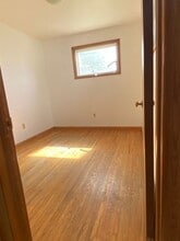 Building Photo - 118 2nd Ave E