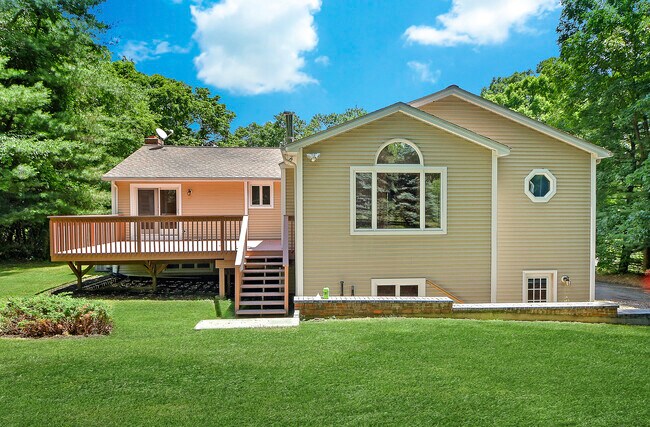 Building Photo - 238 Walnut Tree Hill Rd